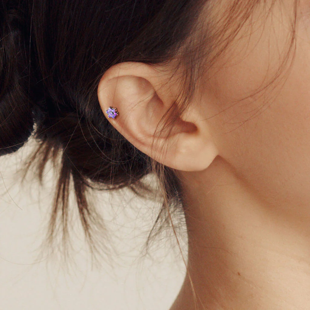 Titan Labret Blume Opal Silber Push-In - Image 6