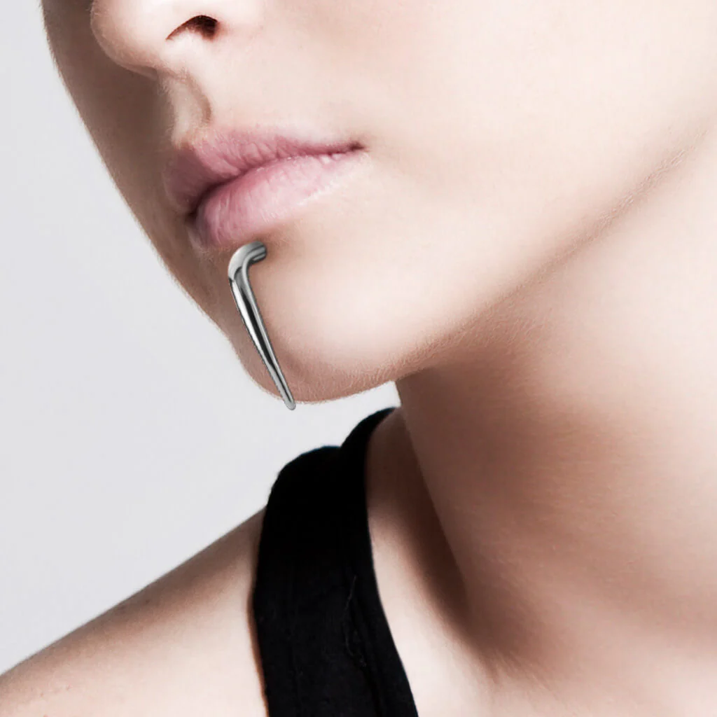 Labret Haken - Image 4