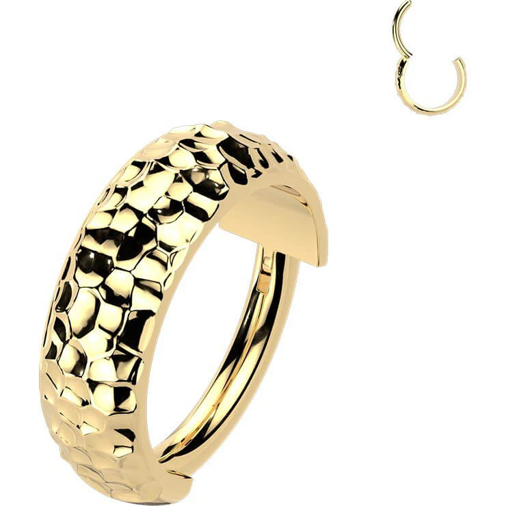 Titan Ring breit gehämmertes Muster Clicker - Image 3